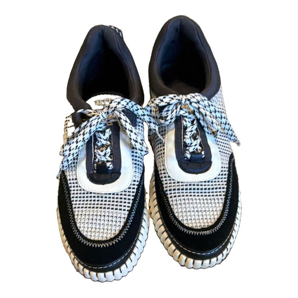 Chelsea & Violet Hallie Athletic Sneakers Low Top Lace Up Black/White